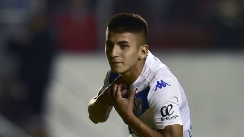 Общество: «Барселона» запросила данные по 19-летнему аргентинскому футболисту Альмаде