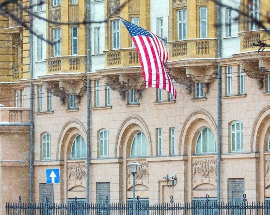 Общество: Приговор шпиону Уилану привел посла США в Москве в ярость