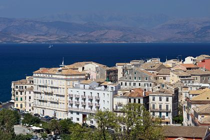 Общество: Иностранцы приготовились скупать недвижимость в Греции