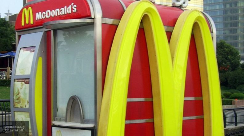 Общество: Пользователи Сети призвали к бойкоту украинского McDonald's за отказ от русского языка