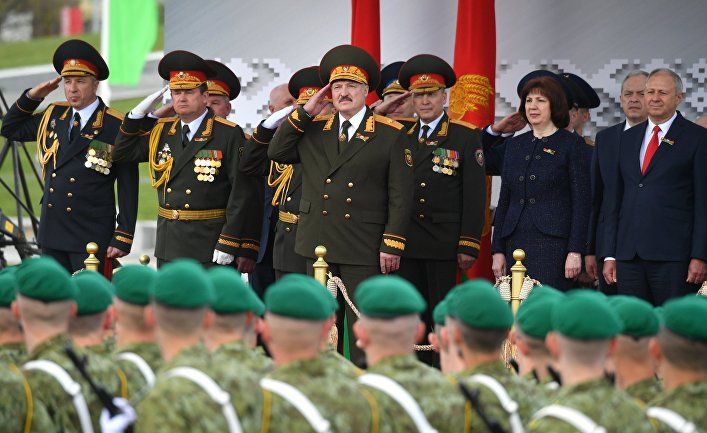 Общество: Революция тапочек: власть Лукашенко в Белоруссии под угрозой (The Guardian, Великобритания)