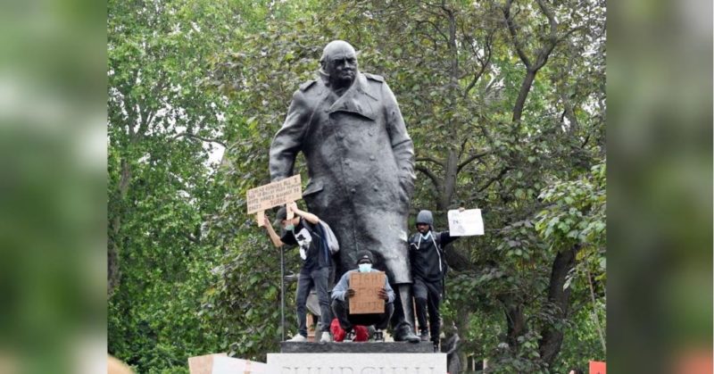 Общество: «Долой расистов»: в Европе и США хотят снести многие исторические памятники, в том числе Черчиллю