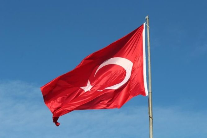 Общество: Турция направила подводную лодку к берегам Ливии