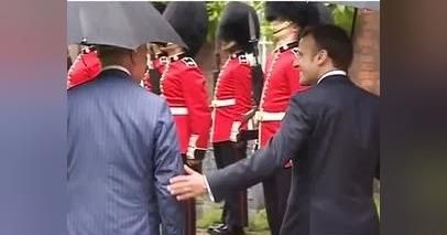 Общество: Макрон прилетел в Лондон к принцу Чарльзу и нарушил социальную дистанцию (фото, видео)
