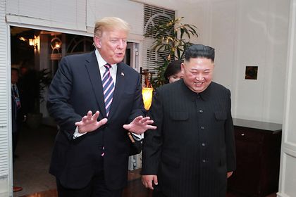 Общество: Трамп пытался вручить Ким Чен Ыну диск с байопиком об Элтоне Джоне