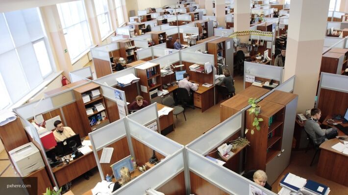 Общество: Власти Британии обязали работников офисов тестироваться на COVID-19 каждую неделю