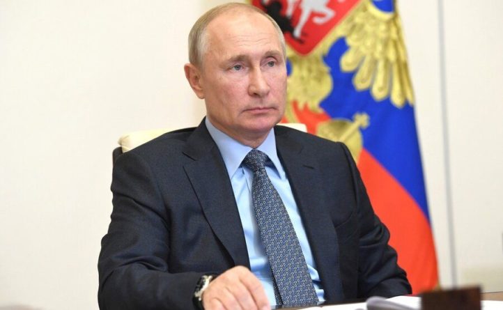 Общество: Путин оценил заявления Зеленского о ВОВ