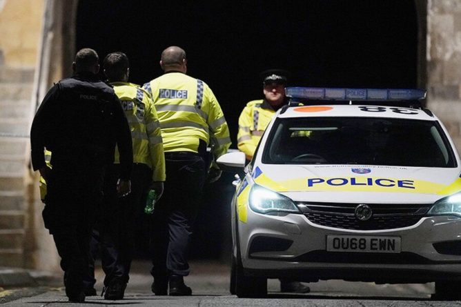 Общество: Британская полиция признала нападение в Рединге терактом