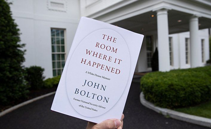 Общество: Книга Джона Болтона: Комната, где все произошло. Мемуары из Белого дома