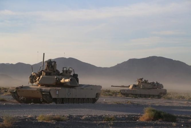 Общество: Польские дороги оказались неспособны выдержать американский танк Abrams