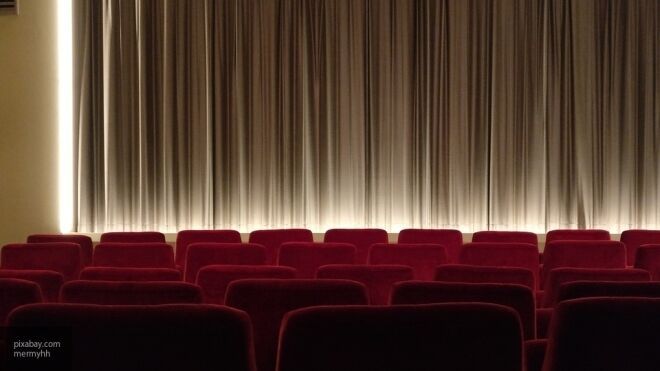 Общество: Кинотеатры и музеи в Англии возобновят работу 4 июля