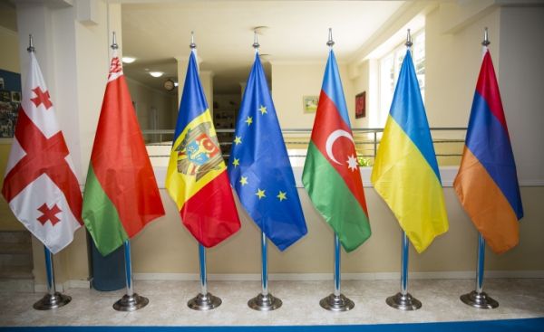 Общество: «Чемодан без ручки» не мешает отношениям Азербайджана и ЕС — интервью