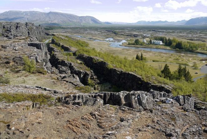 Общество: В Исландии обнаружили уникальную находку времен викингов: фото