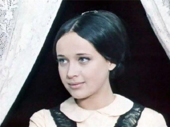 Общество: Звезда советского фильма «Доживём до понедельника» Ирина Печерникова вернулась в кинематограф