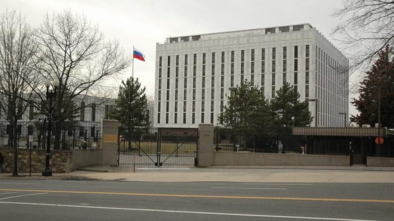 Общество: Посольство России в США сообщило об угрозах после статьи NYT