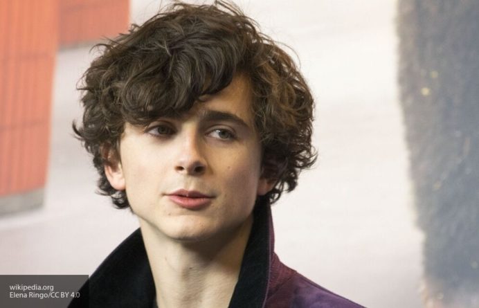 Пользователи Сети осудили актера Голливуда за отдых с девушкой во время пандемии 27062020 Общество: Пользователи Сети осудили актера Голливуда за отдых с девушкой во время пандемии