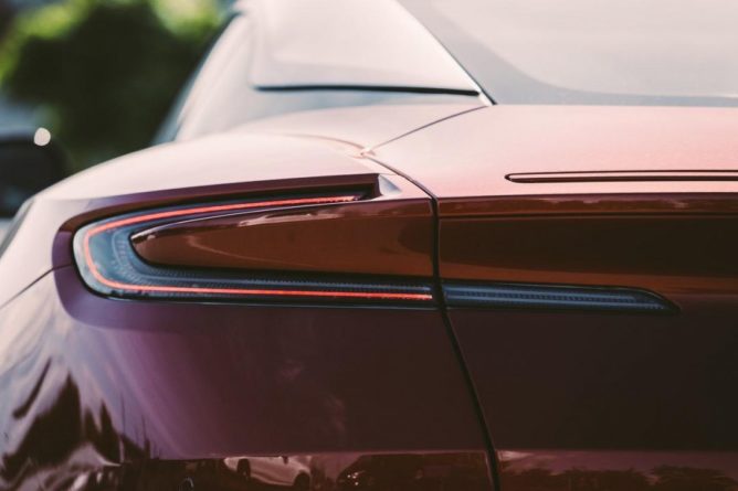 Общество: В Великобритании на продажу выставлен Aston Martin Дэвида Бекхэма