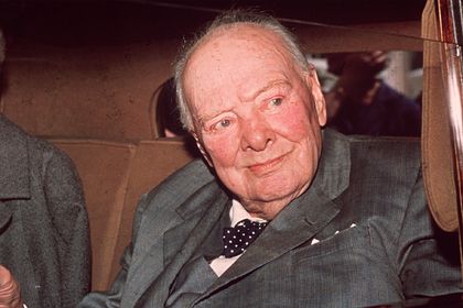 Общество: Британец разбирал шкафы и нашел секретные документы водителя Черчилля