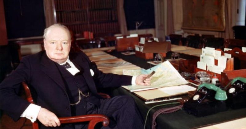 Общество: Секретные документы водителя Черчилля обнаружил в своем шкафу британец