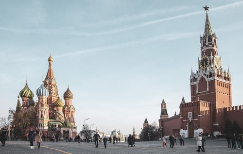 Общество: В Кремле подготовят ответные меры на санкции Великобритании