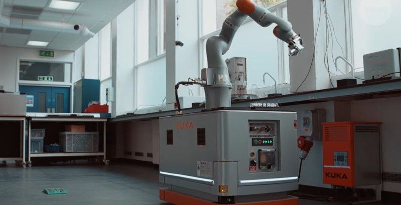 В Британии разработали робота-химика (Видео) | Новости. Новости дня. Новости Украины 09 июля 2020 - ТЕЛЕГРАФ