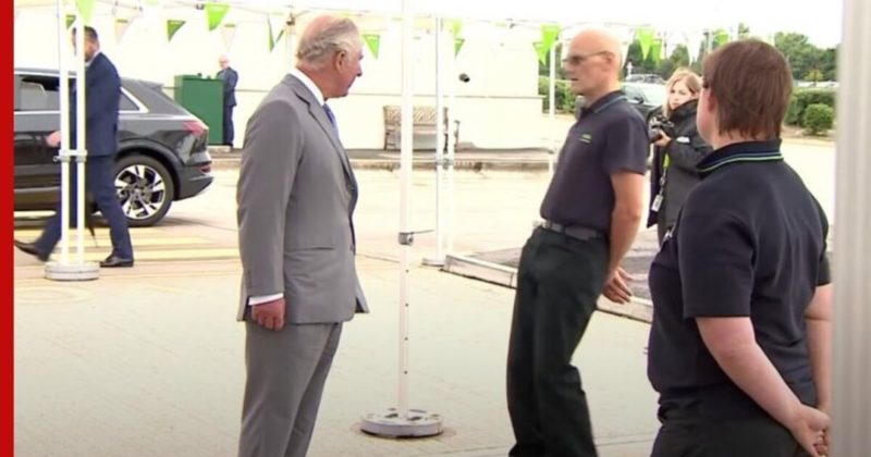 Общество: Британец потерял сознание во время беседы с принцем Чарльзом