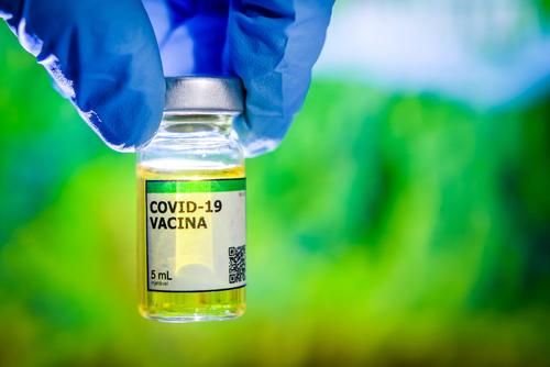 Общество: Власти Великобритании обеспечили ранний доступ к 90 млн доз вакцин от COVID-19