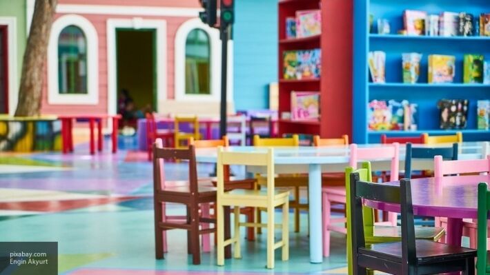 Общество: Детские сады в Британии больше не могут предоставлять льготы работающим родителям