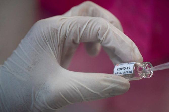 Общество: В Британии разработали эффективную вакцину от коронавируса