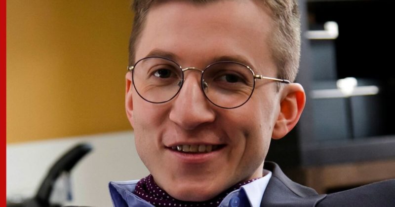 Актер из сериала «Интерны» получил работу официанта в Лондоне 21072020 Общество: Актер из сериала «Интерны» получил работу официанта в Лондоне