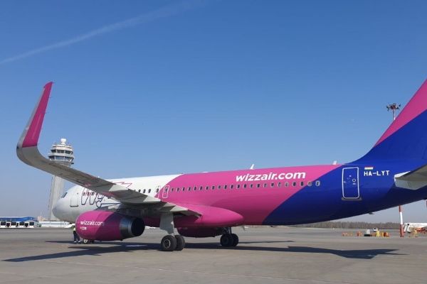Общество: Лоукостер Wizz Air UK возобновляет рейсы между Петербургом и Лондоном
