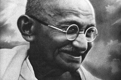 Общество: В Великобритании хотят выпустить монету в часть Махатмы Ганди