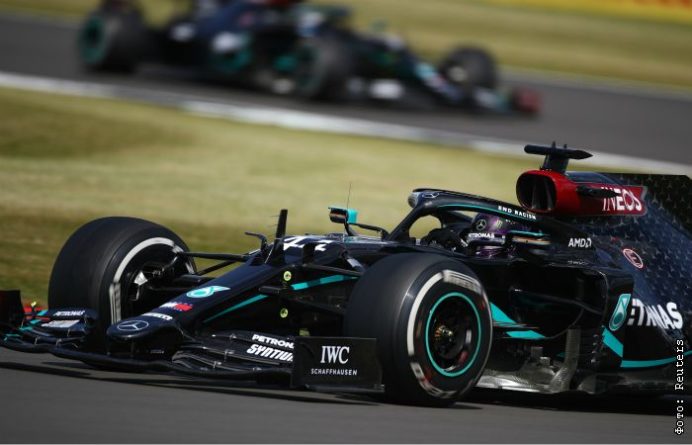 Общество: Льюис Хэмилтон выиграл Гран-при Великобритании "Формулы-1"