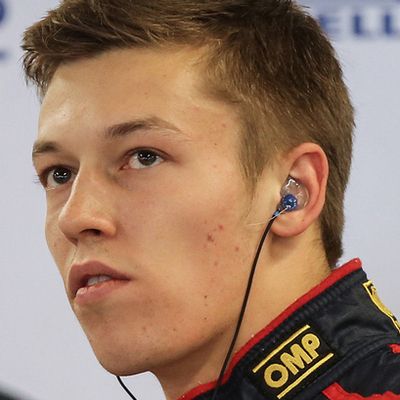 Общество: Даниил Квят заявил, что попал в аварию на Гран-при Великобритании "Формулы-1" из-за прокола колеса