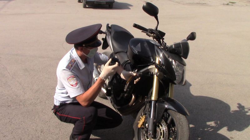 Кузбасские полицейские обнаружили мотоцикл, который был угнан в Великобритании