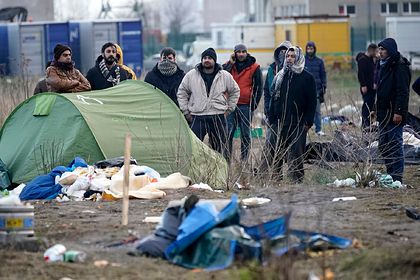 Общество: Британия закроет путь крупнейшему потоку нелегальных иммигрантов