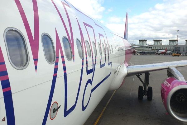 Общество: Авиакомпания Wizz Air возобновила рейсы из Пулково в Лондон