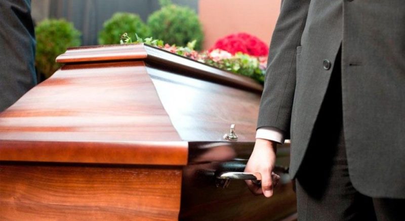 Общество: В Англии семья по ошибке похоронила "не того" человека