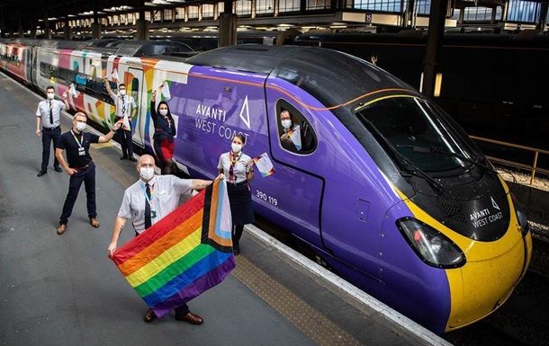 Общество: В Британии пустили ЛГБТ-поезд