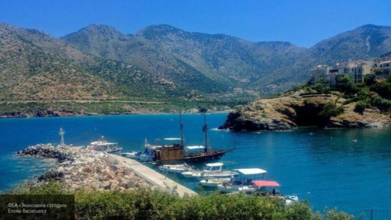 Общество: Туристку из Британии насмерть сбил катер на греческом пляже