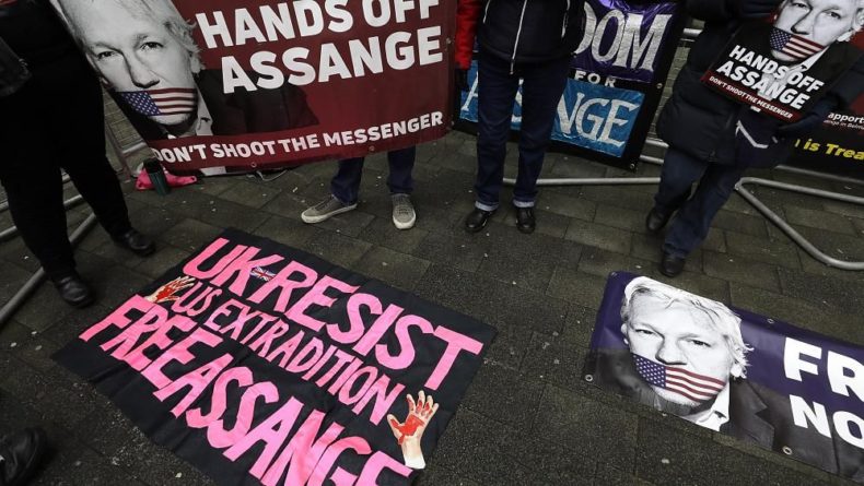 Общество: В Лондоне стартовал второй этап слушаний по делу об экстрадиции в США Джулиана Ассанжа