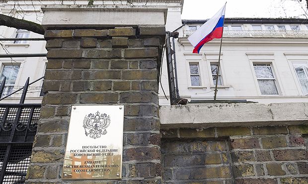 Общество: МИД Великобритании вызвало на беседу российского посла из-за отравления Алексея Навального