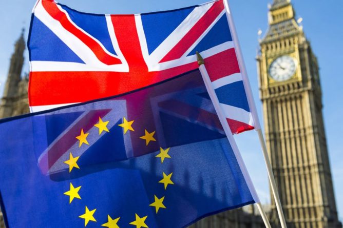 Общество: Руководители ЕС выразили обеспокоенность намерением Лондона нарушить условия Brexit
