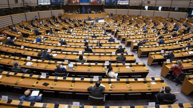 Общество: В Европарламенте призвали Лондон изменить закон о внутренних рынках