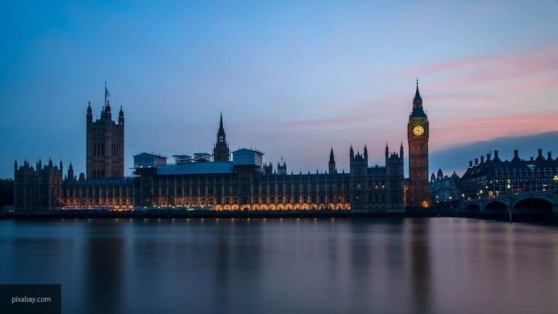 Общество: Лондон может отказаться от общеевропейских норм в области прав человека