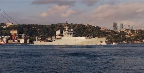 Общество: Корабль ВМС Великобритании HMS Enterprise вошел в Черное море (ФОТО)