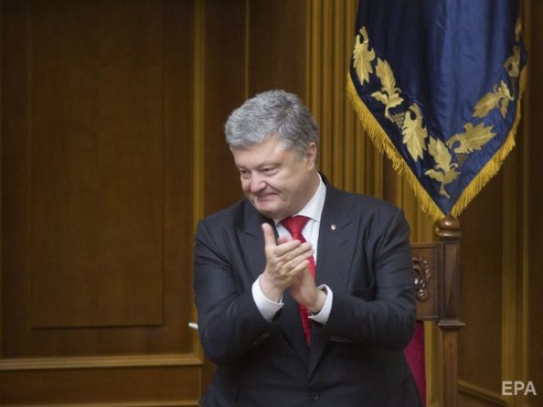Общество: Порошенко вызвали в Печерский суд для вручения документов по иску Суркиса в Высокий суд Лондона