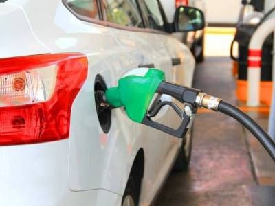 Общество: В Великобритании хотят запретить продажу машин на бензине с 2030 года