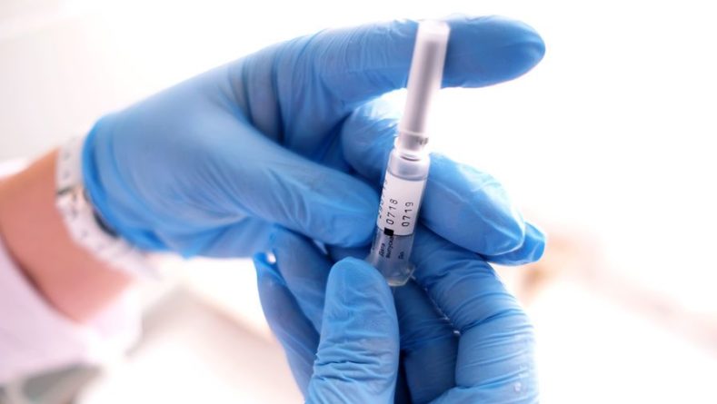 Общество: В ходе испытаний вакцины в Лондоне добровольцев специально заразят COVID-19
