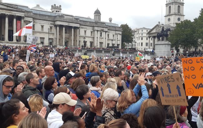 Общество: Акция протеста в Лондоне: пострадали минимум 12 человек